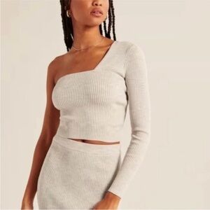 Abercrombie And Fitch Asymmetrical One Shoulder Stretch Knit Top